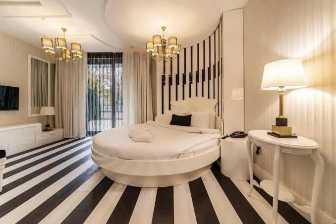 Golden Pars Hotel (Adults Only) Бурса Екстериор снимка