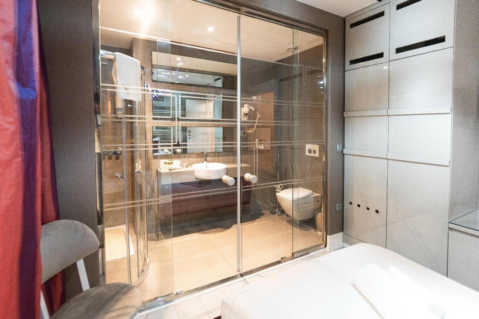 Golden Pars Hotel (Adults Only) Бурса Екстериор снимка