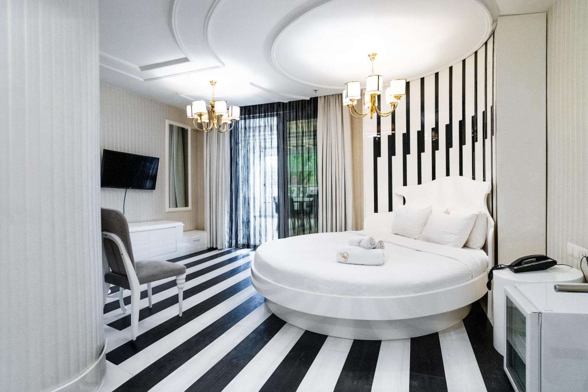 Golden Pars Hotel (Adults Only) Бурса Екстериор снимка