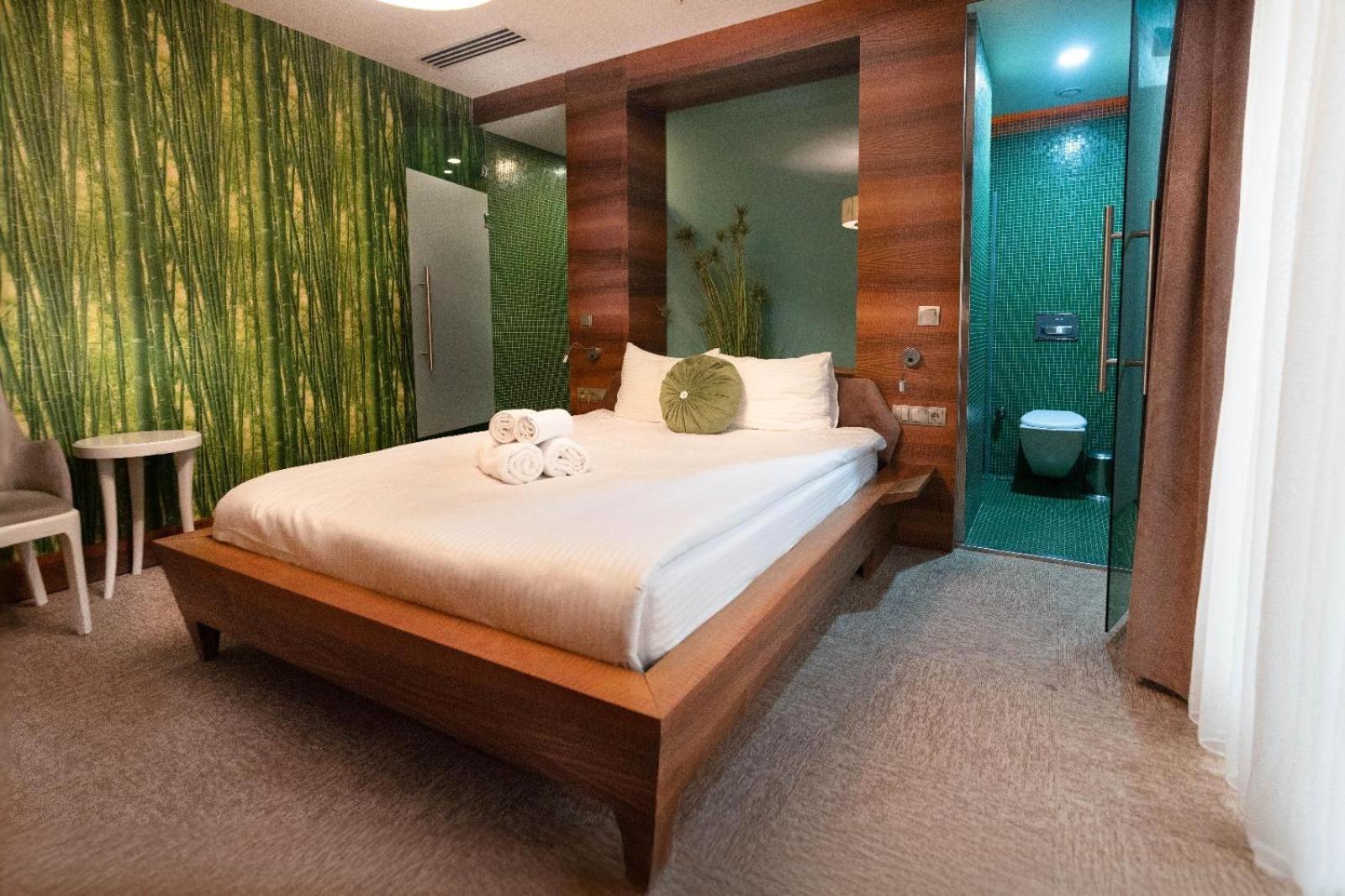 Golden Pars Hotel (Adults Only) Бурса Екстериор снимка