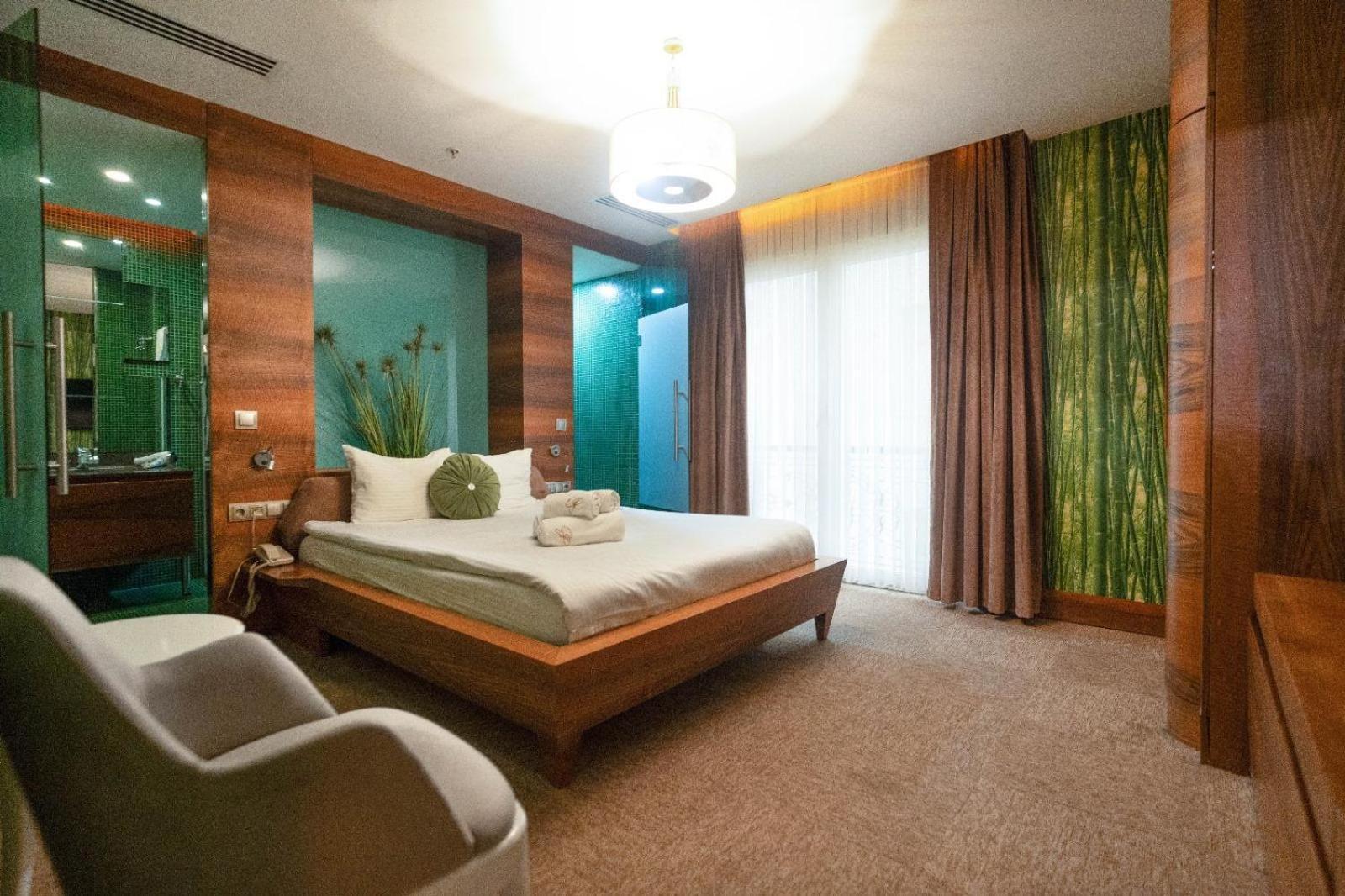 Golden Pars Hotel (Adults Only) Бурса Екстериор снимка