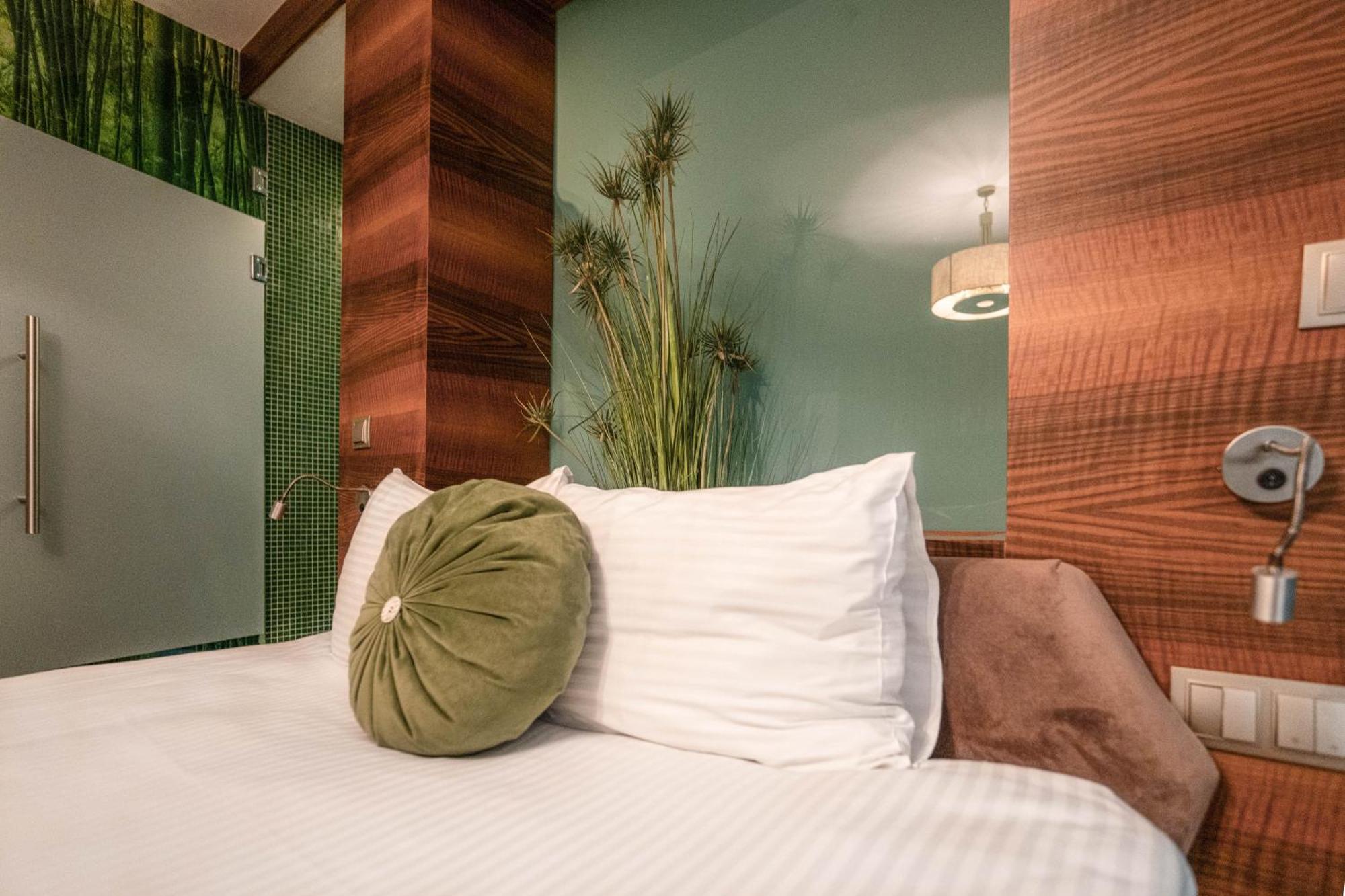 Golden Pars Hotel (Adults Only) Бурса Екстериор снимка